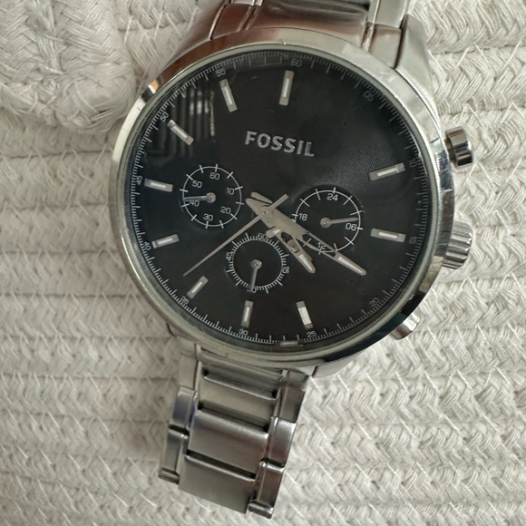 Fossil Men's Silver Watch - Picture 5 of 7